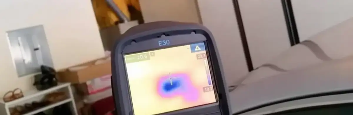 mold inspection using thermal imaging technology to detect moisture and hidden mold in a home in Jacksonville, FL